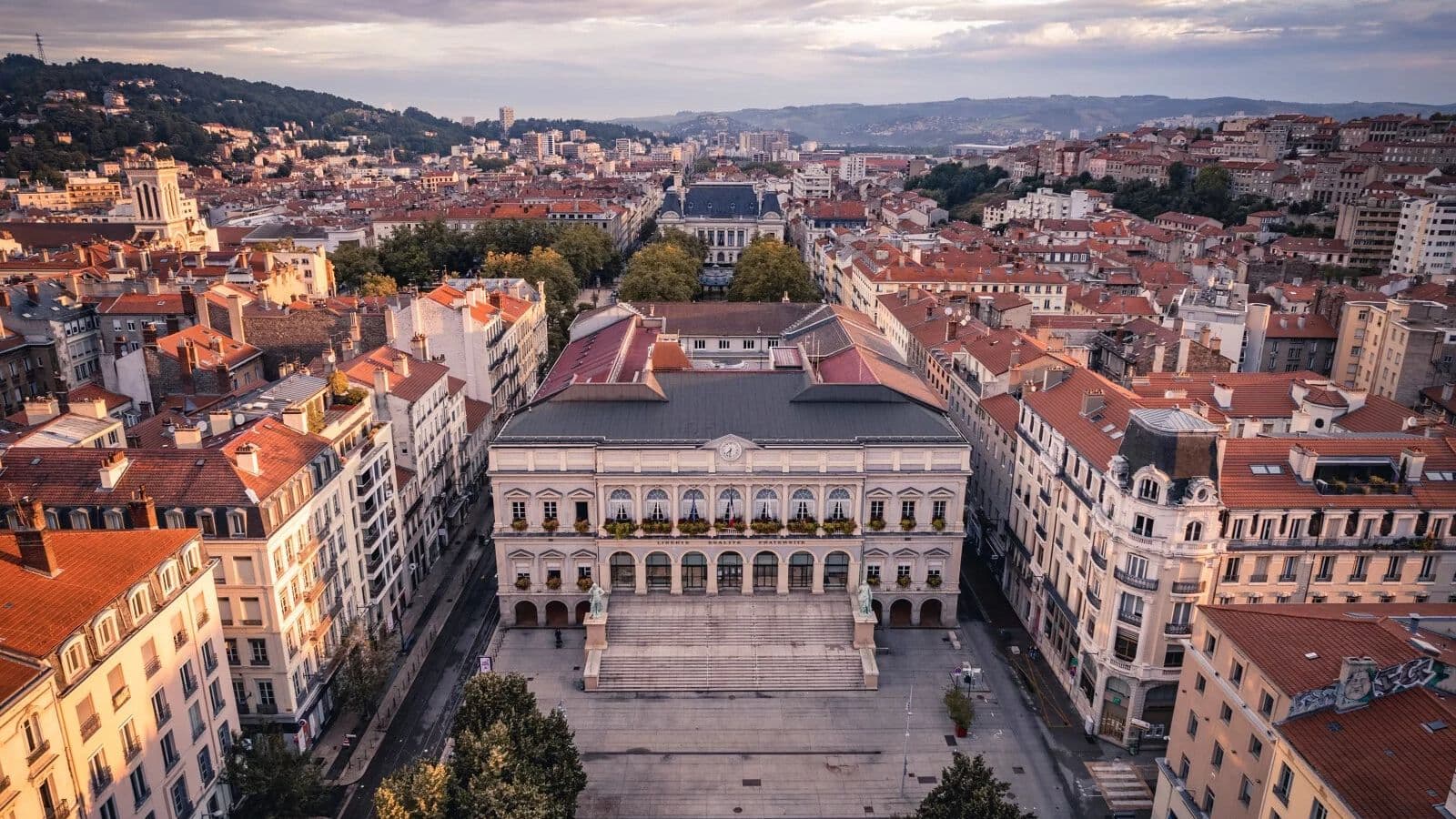 Vue de Saint-Etienne : le centre-ville vu du ciel